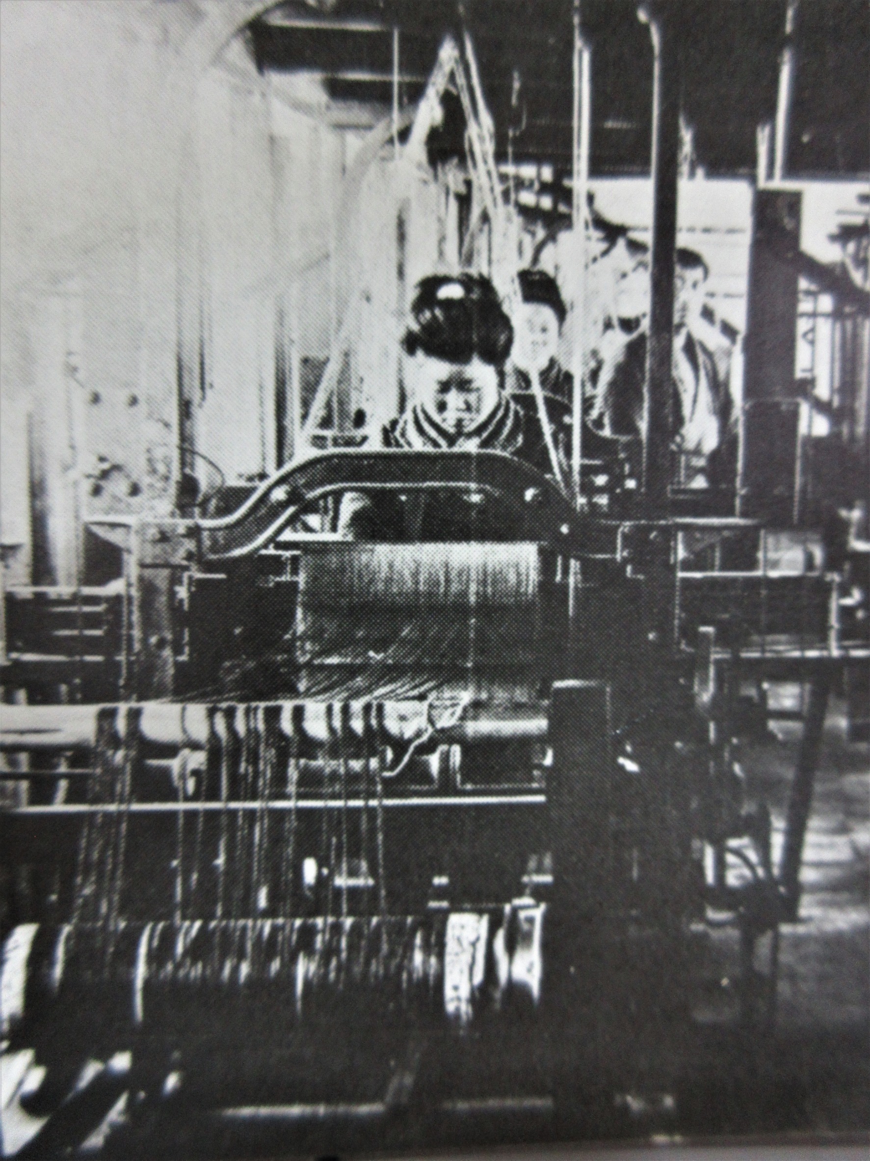 高柳式と同時期に開発された西野式足踏み力織機